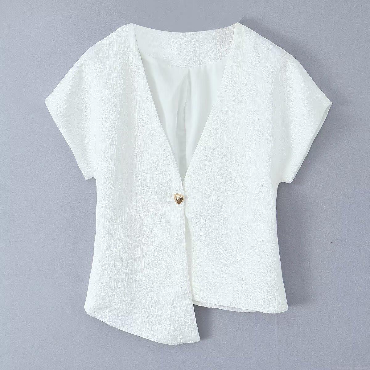 Women's Elegant V Neck Short Sleeve Top Textured Crepe Blouse Asymmetrical Hem With Gold Heart Button Summer Casual Fashion Streetwear White