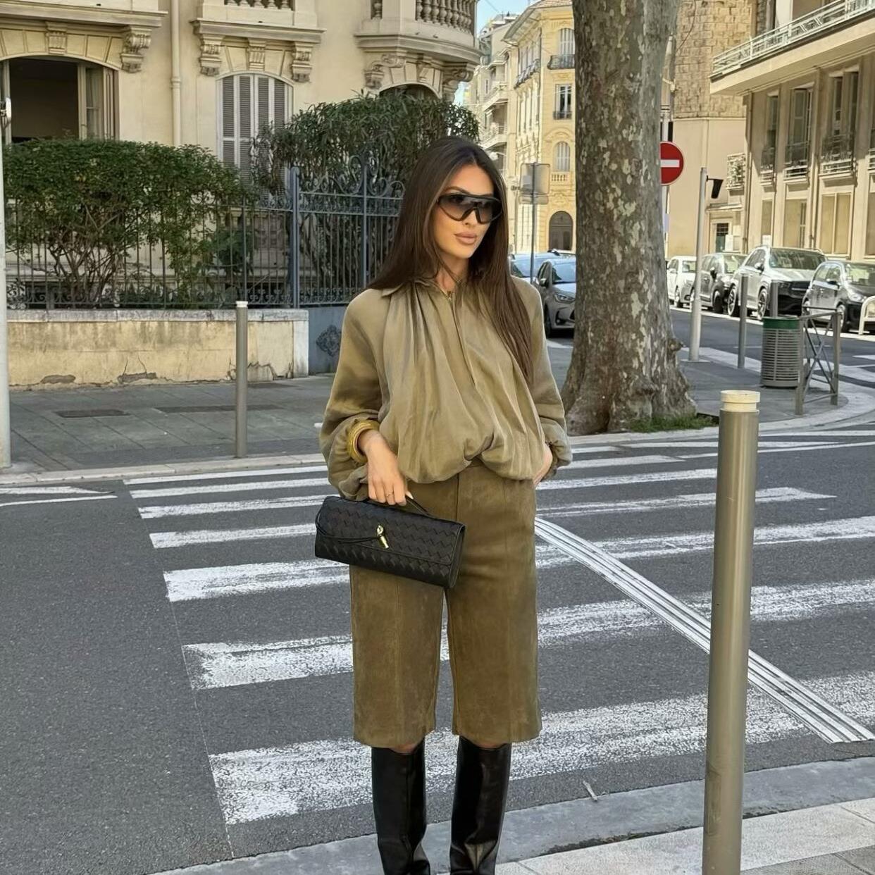 Women's Bermuda Shorts Faux Suede Mid Waist Straight Leg Loose Fit Street Style Olive Green Solid Casual Shorts Women Summer Autumn Fashion Outfits